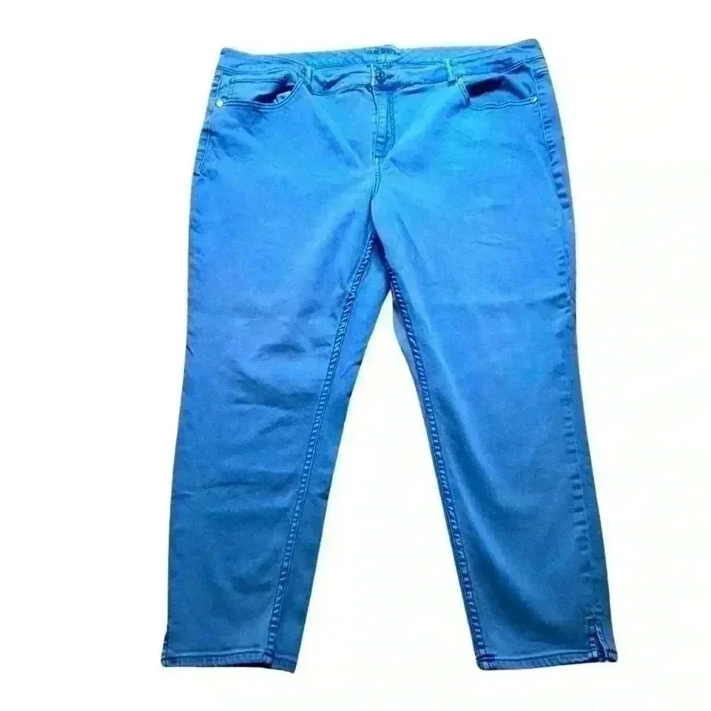 Maurices Blueish jeans size 24
